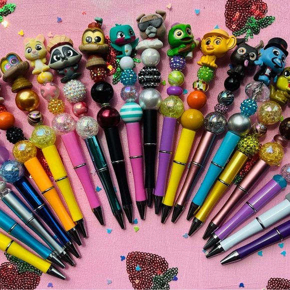 ✨🤗🐭🏰 Disney Doorable Pens handmade ✍️ - Picture 1 of 17